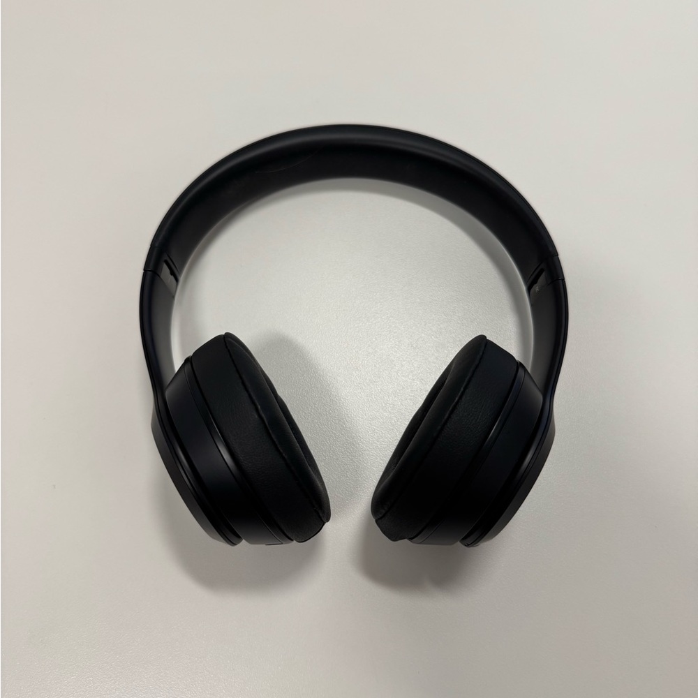 🖤🎧Beats Solo 3 - NWOT🎧🖤